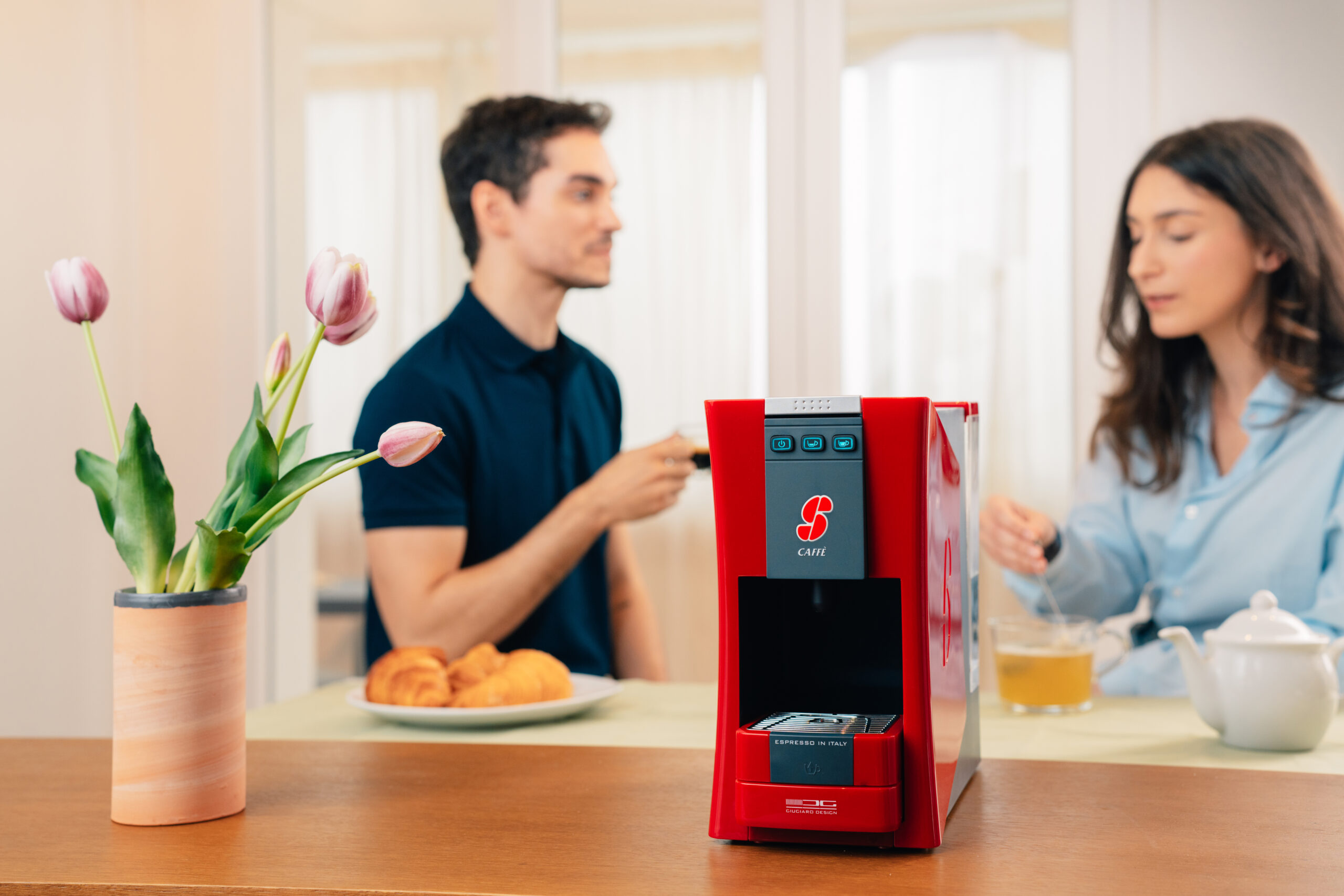 Essse Caffè S.12 — macchina espresso compatta design Italdesign Giugiaro